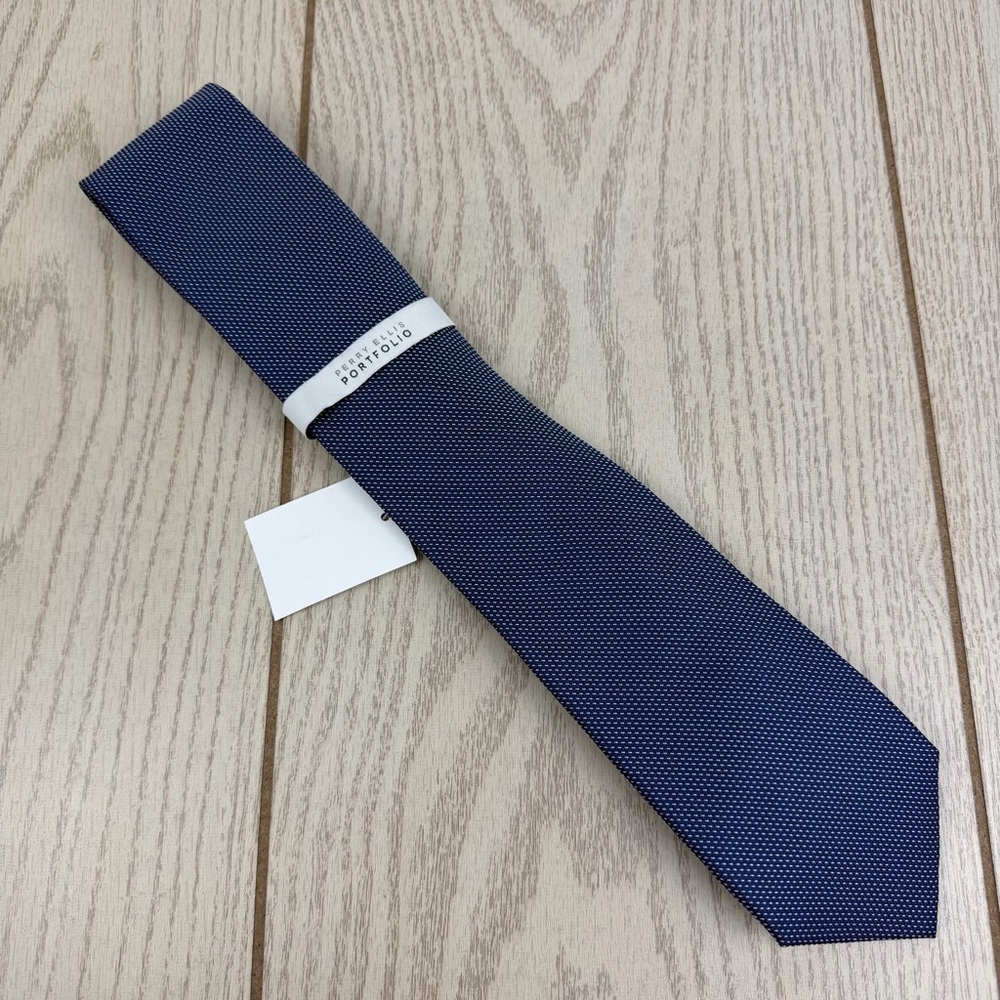 742 Perry Ellis Portfolio Men's Tie Hydell Micro 410 Navy Blue $55 Polyester